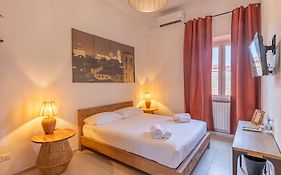 Travel B&B